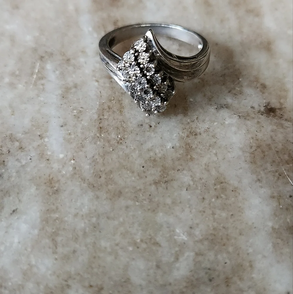 Vintage .45 Carats Diamond 925 Sterling Silver Ring